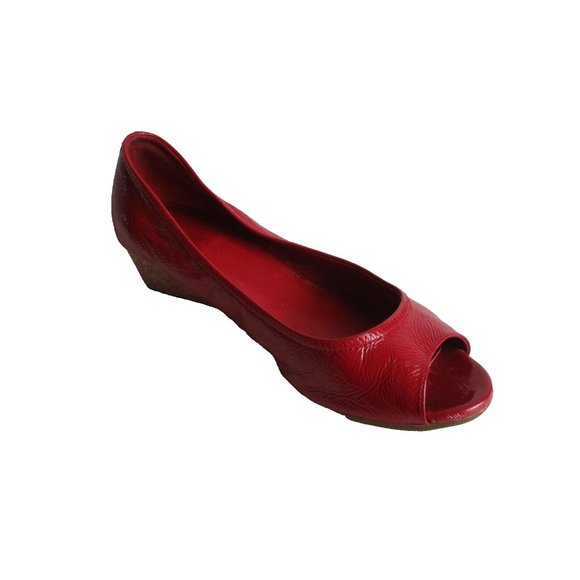 **Cole Haan Lipstick Red Pump Crinkle Patent Leather Peep Toe Rubber Sole